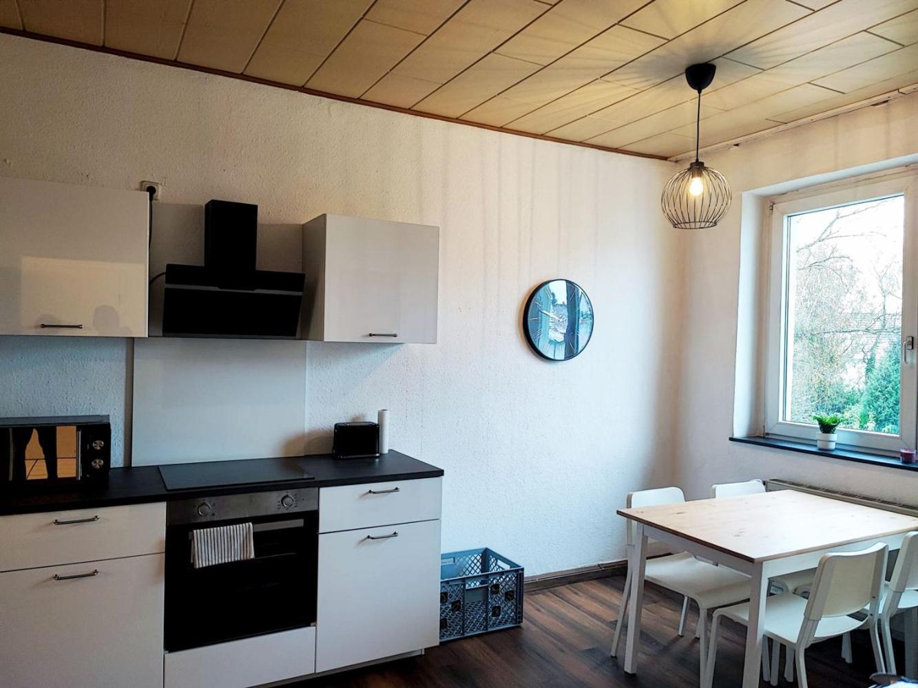 Cozy Apartment With Garden In 盖尔森基兴 外观 照片