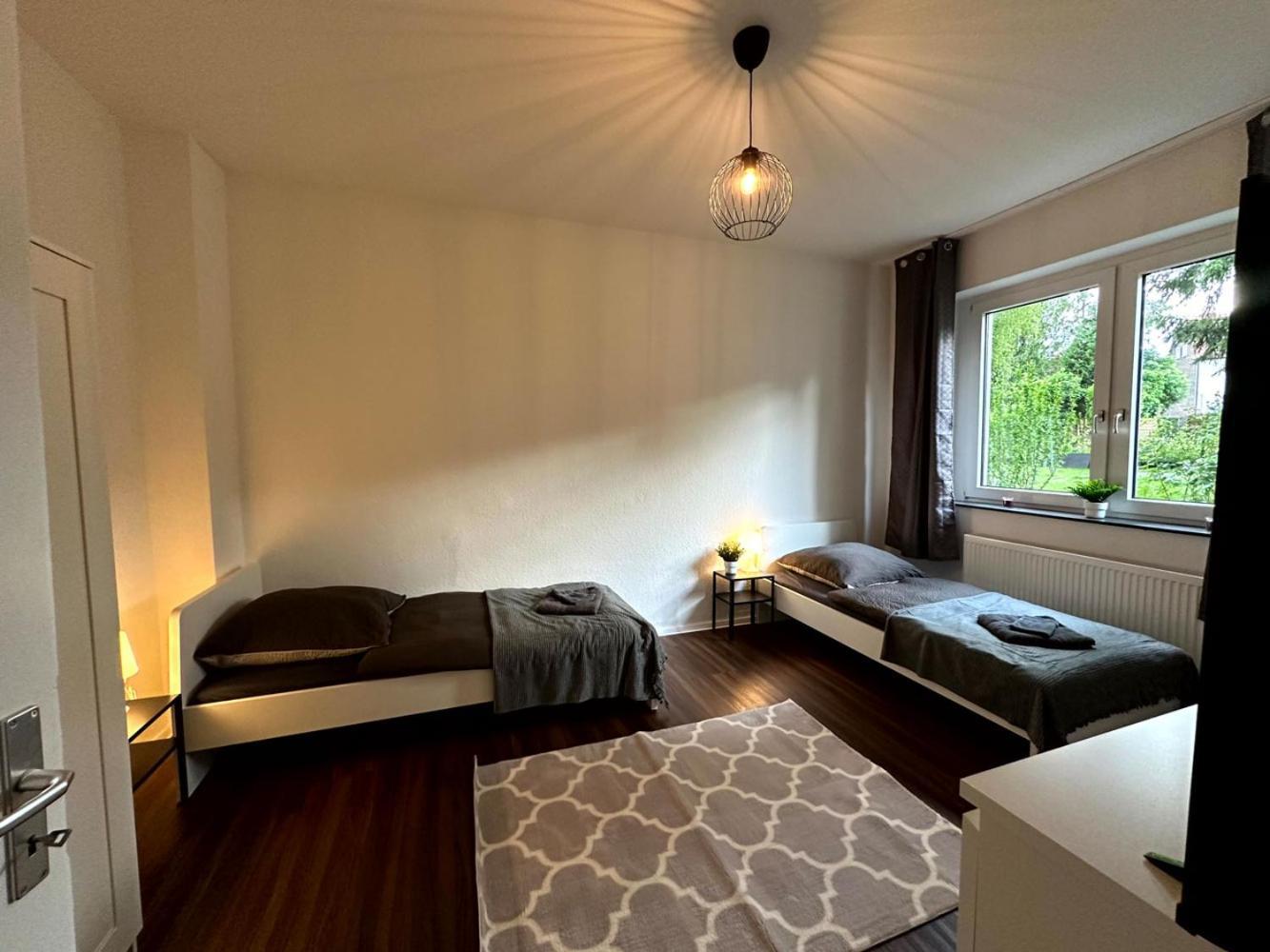 Cozy Apartment With Garden In 盖尔森基兴 外观 照片